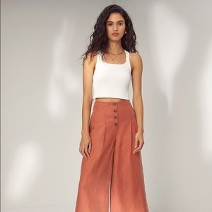 Aritzia Cayenne Sweater in White!